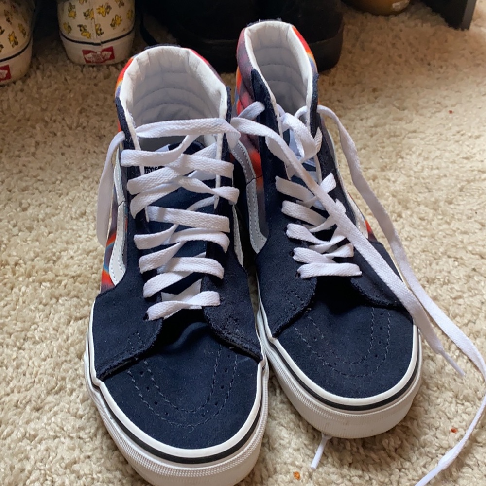 Vans - Picture 2 of 3